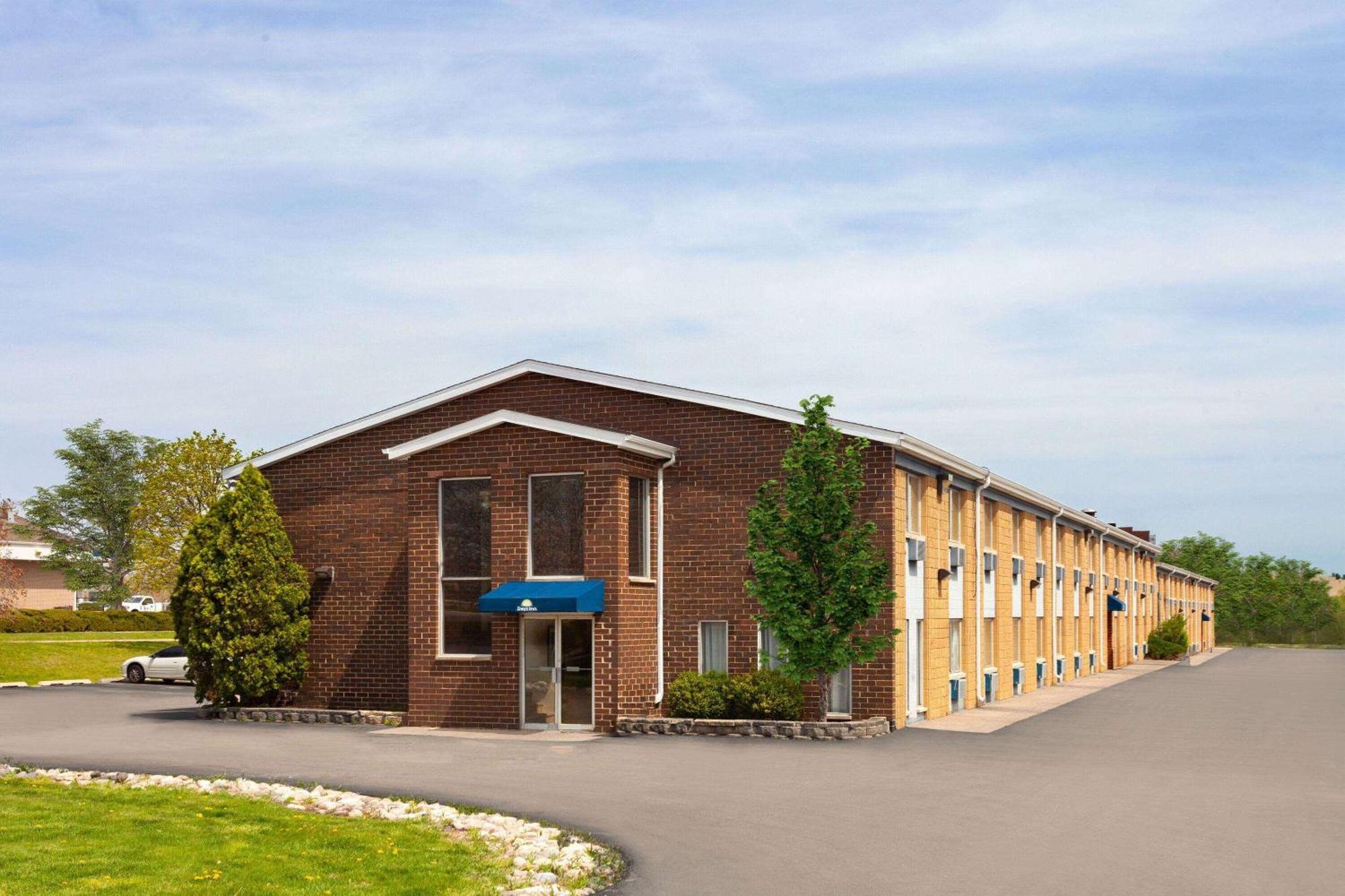 Days Inn By Wyndham Rockford I-90 Casino District Exterior foto